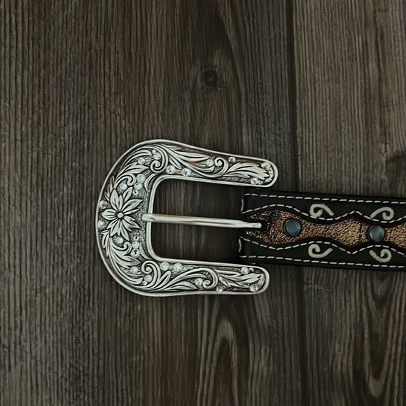 Ariat 26 in belt - Picture 2 of 4